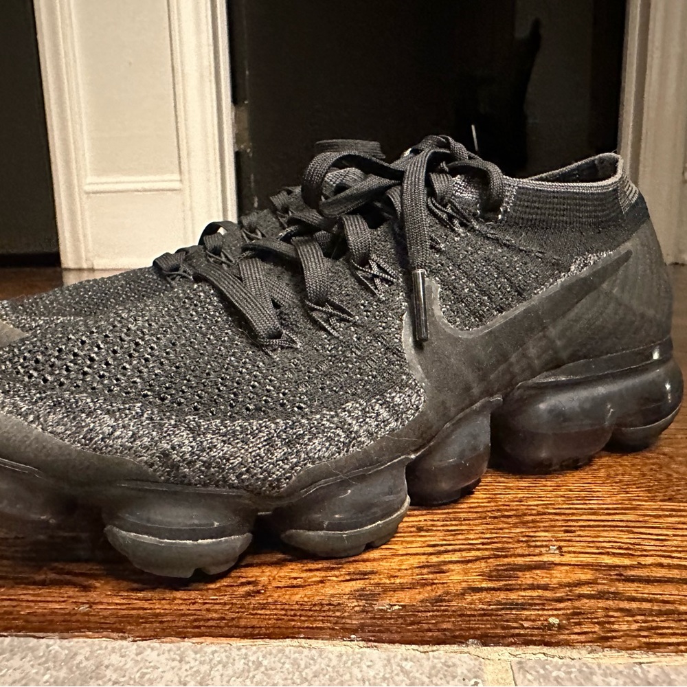 Nike all black VaporMax